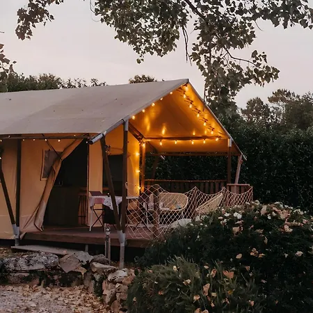 Les Etoiles Saint-Sauveur (Dordogne)